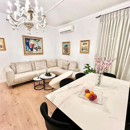City Center Apartment Τίρανα Εξωτερικό φωτογραφία