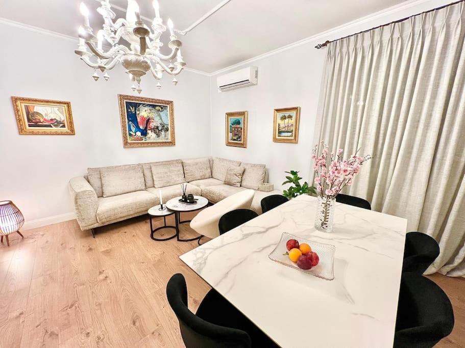 City Center Apartment Τίρανα Εξωτερικό φωτογραφία