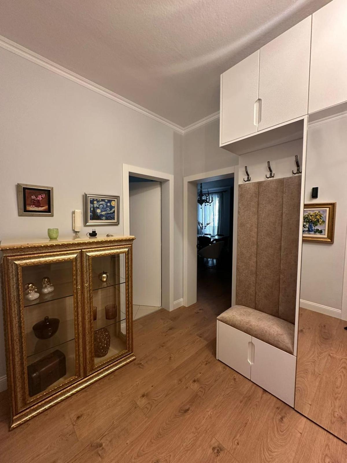 City Center Apartment Τίρανα Εξωτερικό φωτογραφία